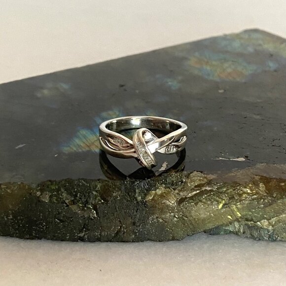 Heng Ngai Sterling Silver 925 Baguette Diamond Love Knot Wedding Band Ring 6.5 - Picture 2 of 16